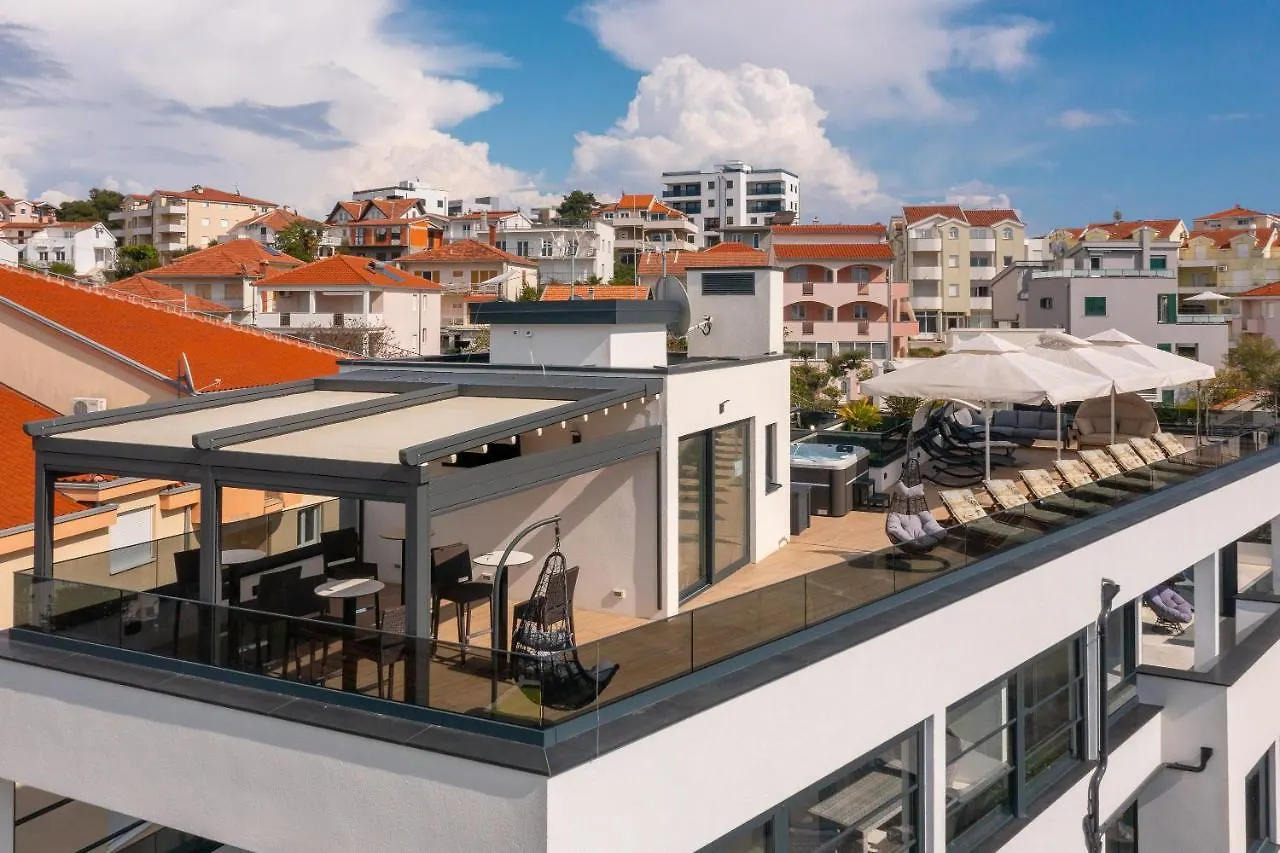 Beach Villa Valentina Trogir 0*,