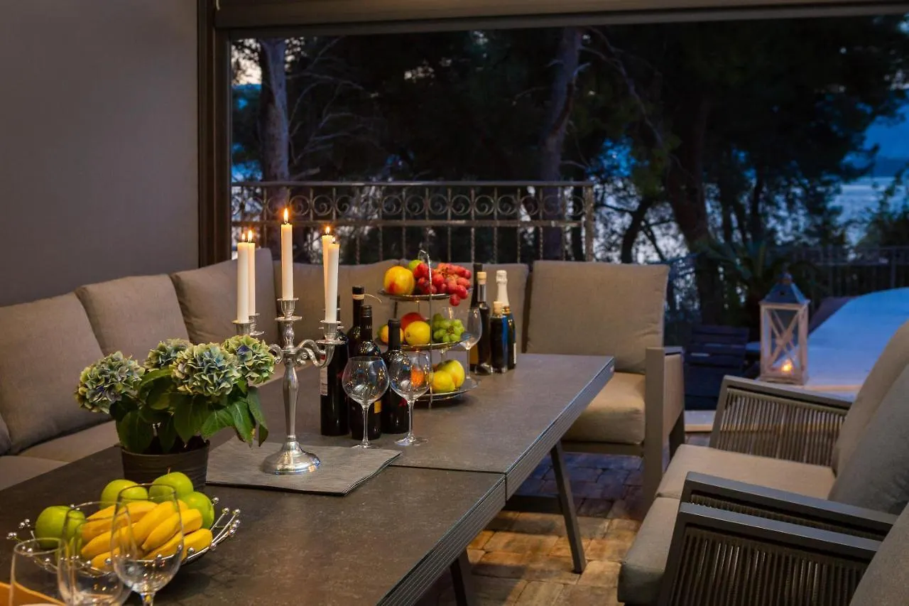 Beach Villa Valentina Trogir Apartment