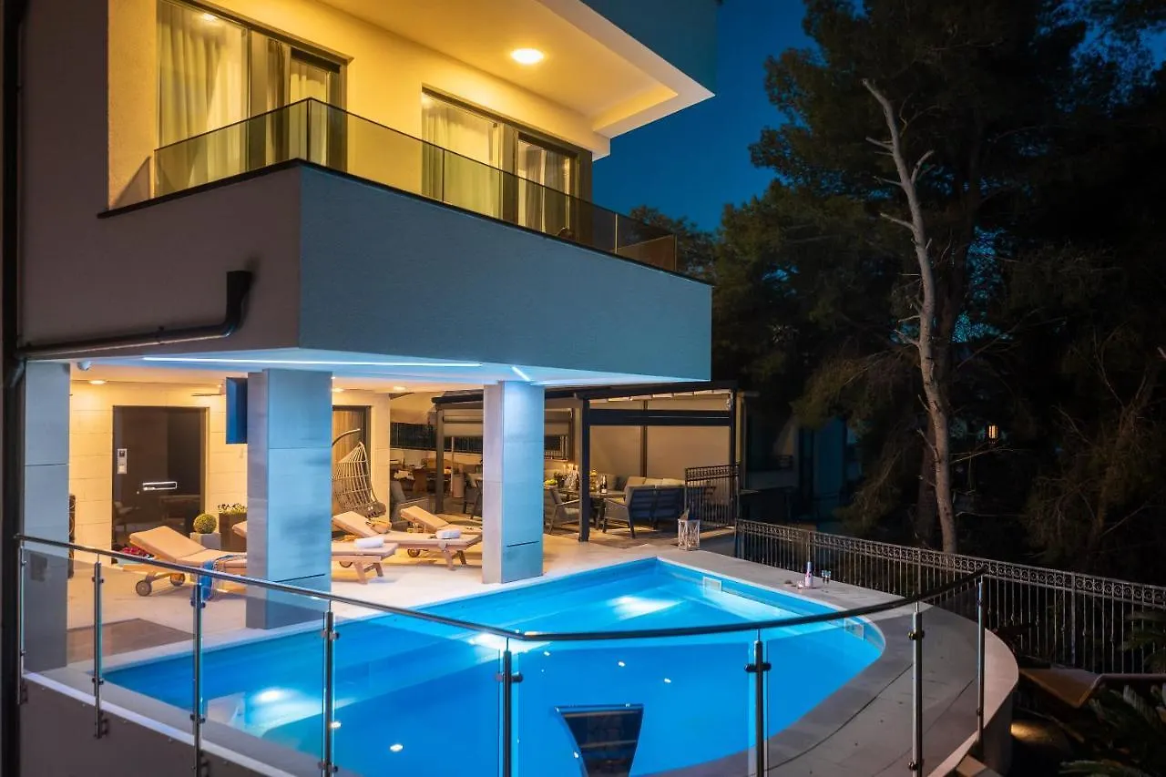 Beach Villa Valentina Trogir 0*,  Croatia