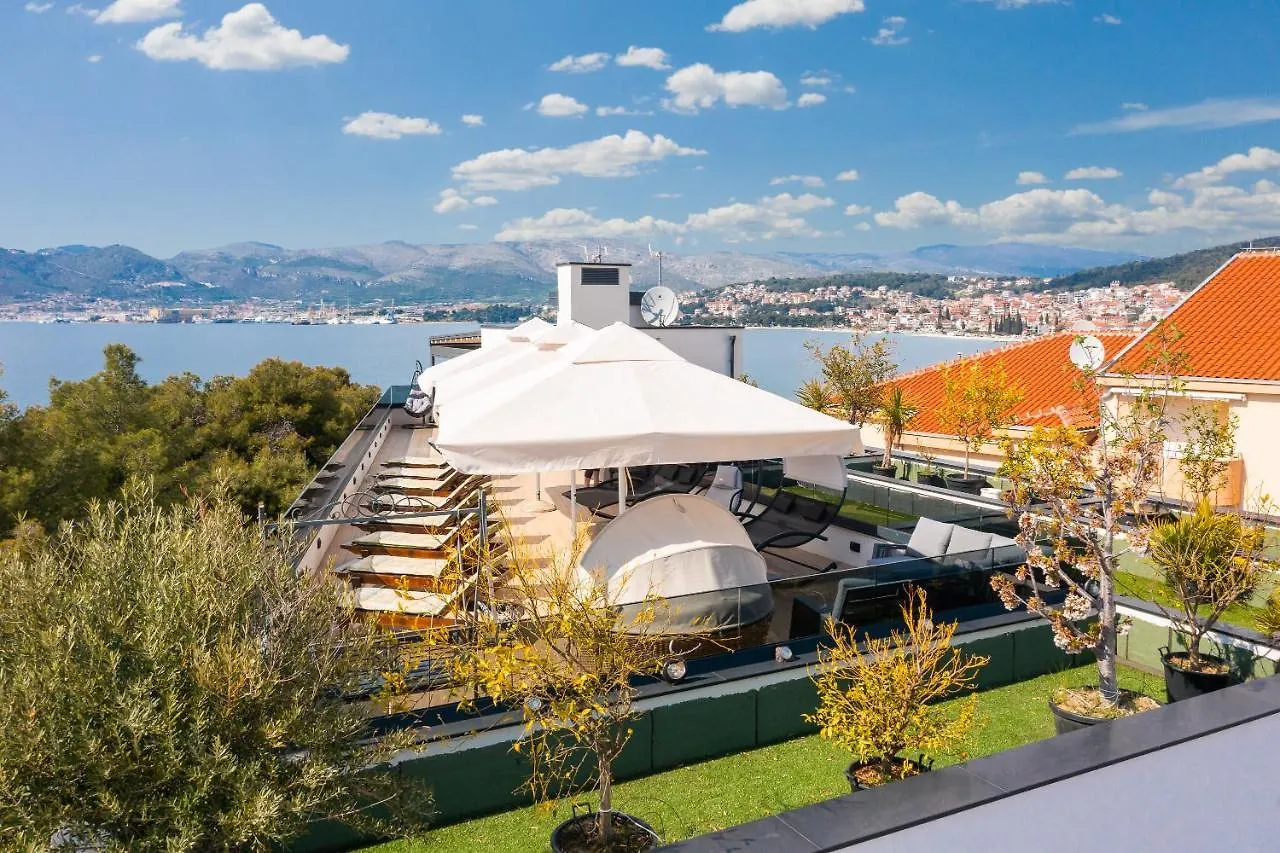 Apartment Beach Villa Valentina Trogir